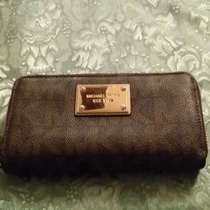 Michael Kors wallet
